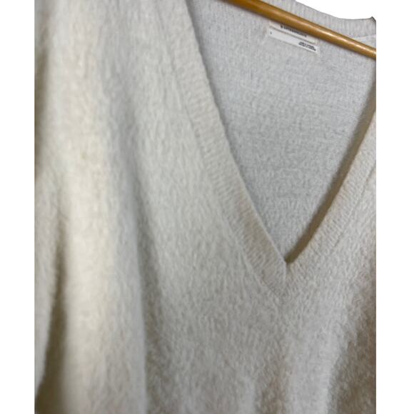 Anthropologie Oversized‎ Deep V-Neck Eyelash Tunic Ivory Sweater Size Large - Picture 8 of 11